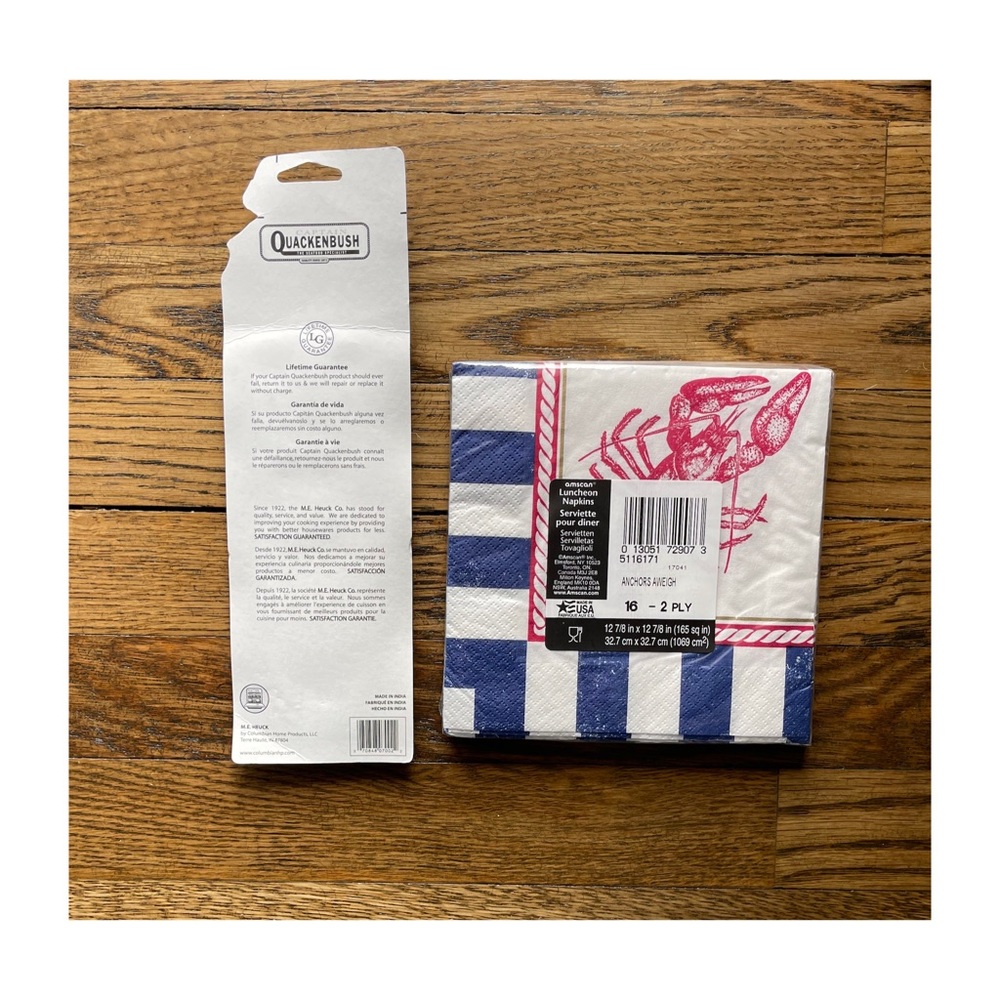 Bundle of 6 Quackenbush Shellfish Crackers w/ Forks & 3 Pkgs. Lobster Napkins - Picture 3 of 3